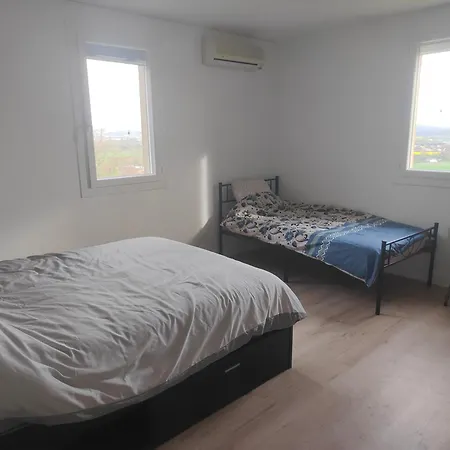 Holiday home 12 A 14 Personnes Proche Albi *
